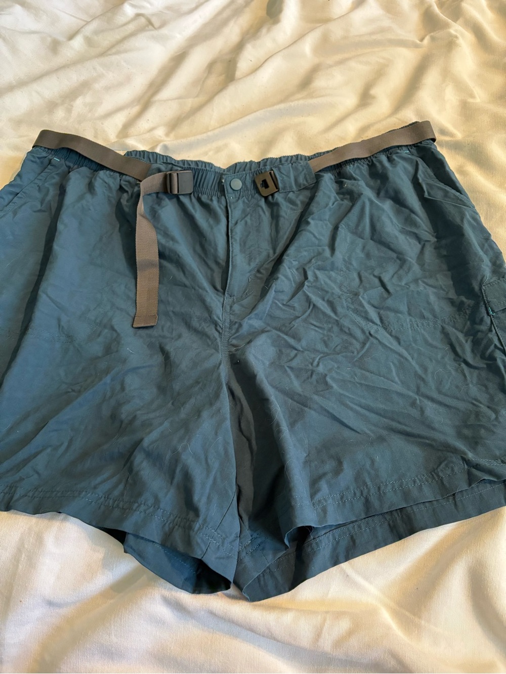 Columbia Teal Cargo Shorts with Integrated Webbing Belt